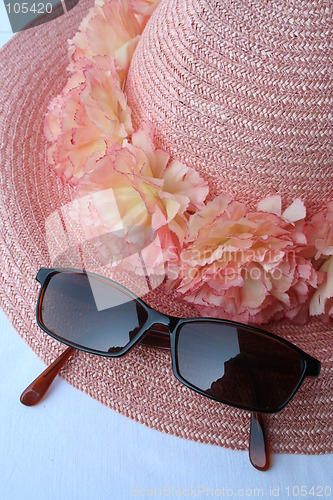 Image of Rose hat and glasses