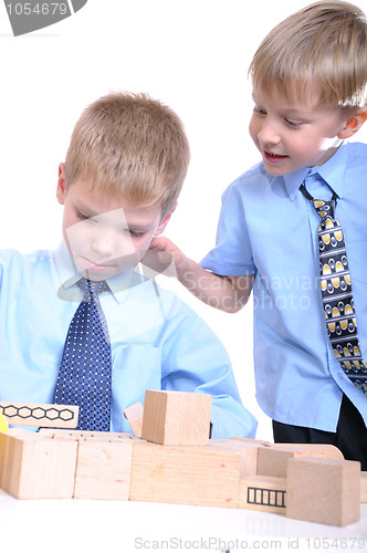 Image of boys playing with bricks