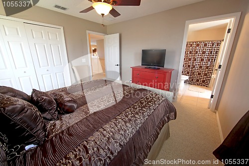 Image of Queen Master Bedroom