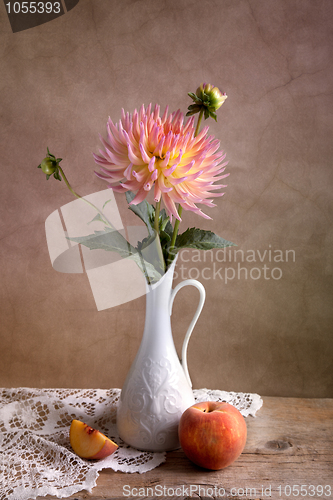 Image of Still Life with Dahila