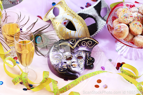 Image of Carnival and party place setting