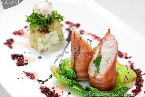 Image of pike perch at bacon