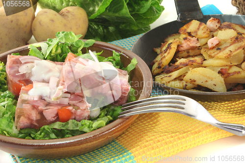 Image of Fried potatoes with jelly