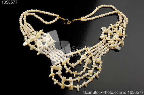 Image of Necklace of artificial pearls