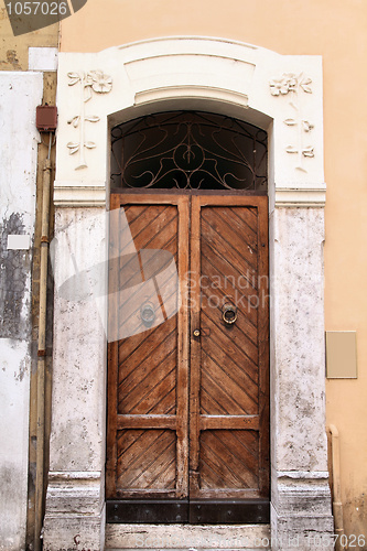 Image of Door in Rome
