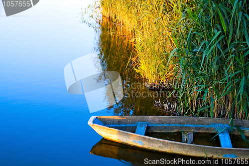 Image of lone boat