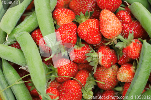 Image of pea and strawberries