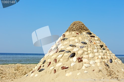 Image of Pyramid of sand and shells