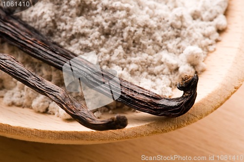 Image of vanilla beans with aromatic sugar