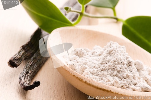 Image of vanilla beans with aromatic sugar