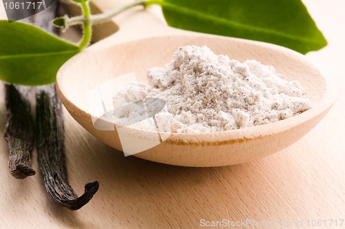 Image of vanilla beans with aromatic sugar