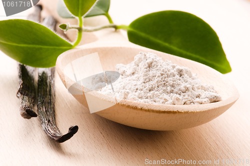 Image of vanilla beans with aromatic sugar