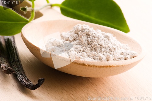Image of vanilla beans with aromatic sugar