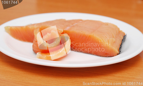 Image of fish on plate