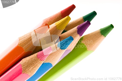 Image of color pencils 