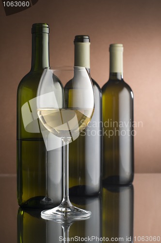 Image of White wine