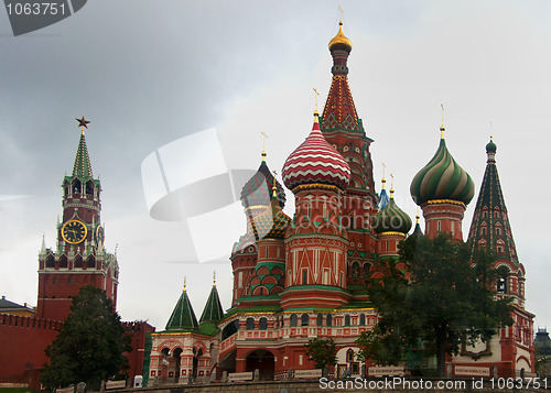 Image of Saint Basil's Cathedral on Red Square in Moscow.