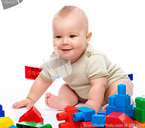 Image of Little boy with building bricks