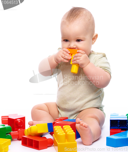 Image of Little boy with building bricks