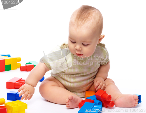 Image of Little boy with building bricks