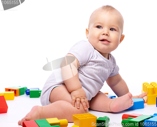 Image of Little boy with building bricks