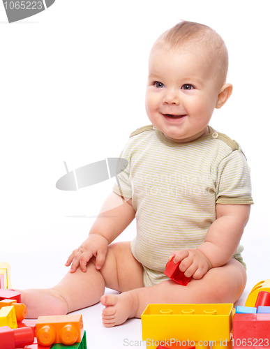 Image of Little boy with building bricks