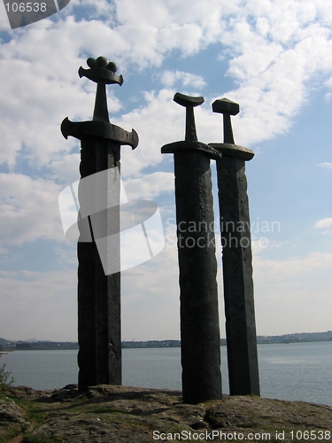 Image of Three swords at Hafrsfjord