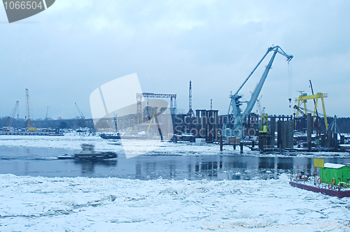 Image of construction of the bridge