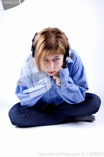 Image of Young girl in headphones 