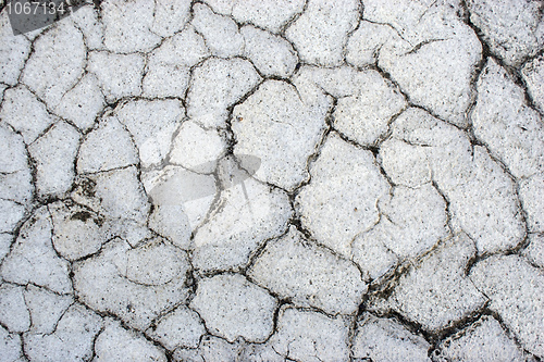 Image of The cracked surface