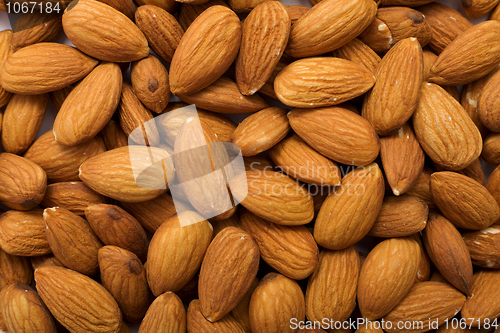 Image of almonds