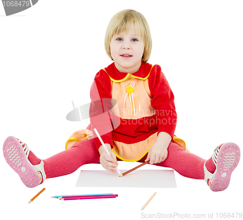 Image of Little girl draws