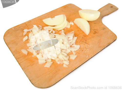 Image of Cut onion on a chopping board