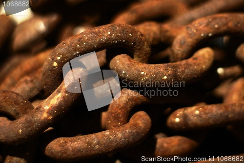 Image of chains_4