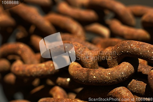 Image of chains_10
