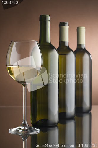Image of White wine