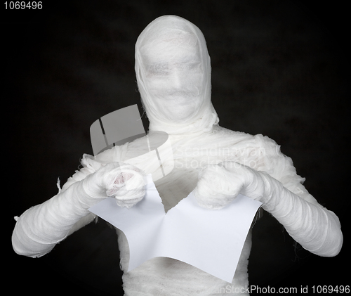 Image of Man is costume mummy 
