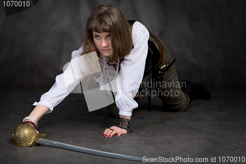 Image of Girl on all fours with rapier
