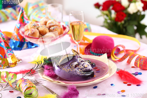 Image of Carnival and party place setting