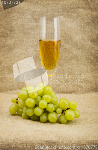 Image of Goblet and grape