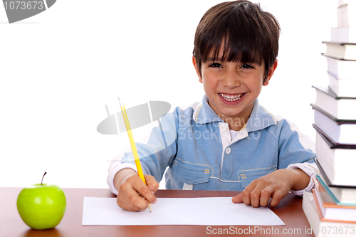 Image of Young kid enjoying art