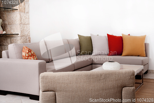 Image of Modern couch withe coloured pillow