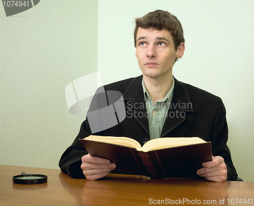 Image of Man read book