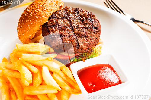 Image of classic hamburger sandwich