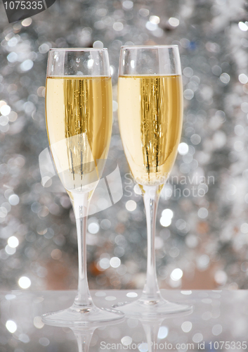 Image of Two elegant champagne glasses 