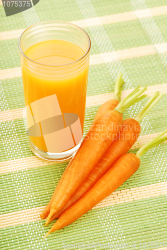 Image of Fresh carrot juice 