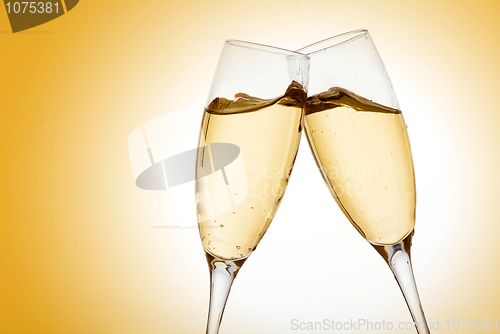 Image of Two elegant champagne glasses 