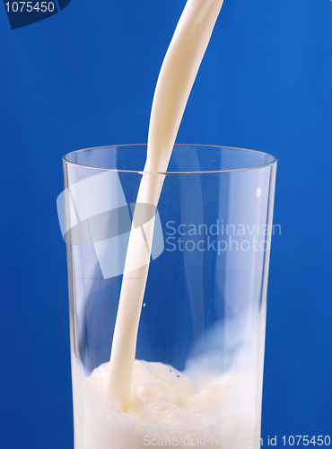 Image of Pouring milk 