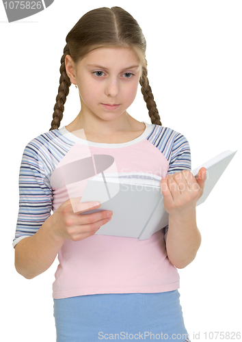 Image of Teenager girl read book