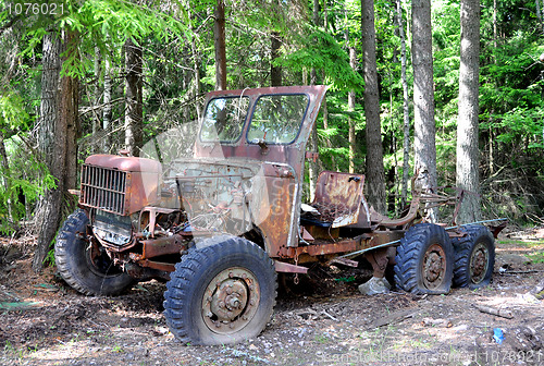 Image of Broken car